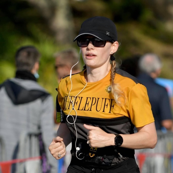 Meet your Posher, Elisa - Picture 1 of 11